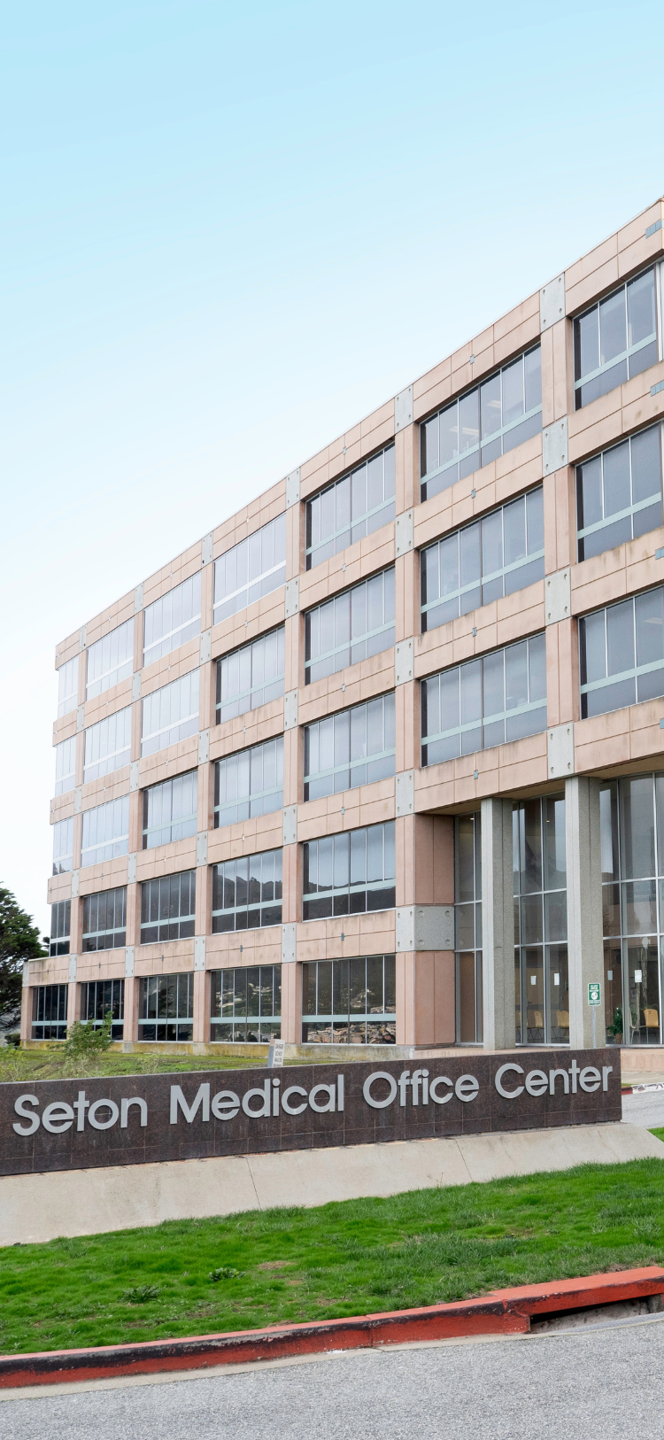诊所位于 1850 Sullivan Ave, Suite 150