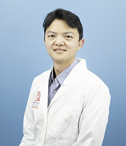 何凯文，医学博士